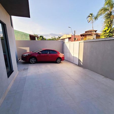 Linda Casa A 200M Da Praia Do Capricornio カラグァタトゥバ エクステリア 写真